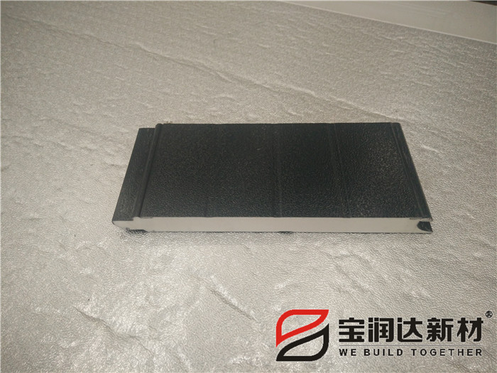 寶潤(rùn)達(dá)聚氨酯浮雕車(chē)庫(kù)門(mén)門(mén)板